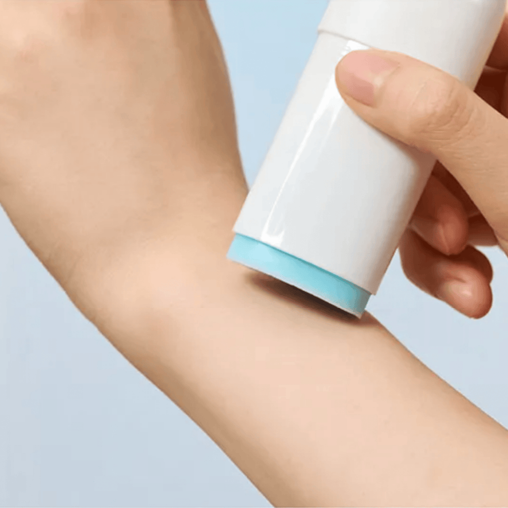 SKIN1004 Hyalu-Cica Silky-Fit Sun Stick SPF50+ PA++++