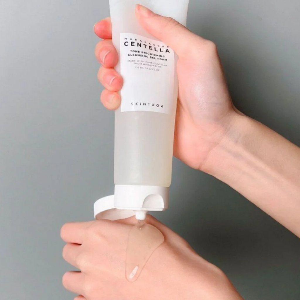 SKIN1004 Tone Brightening Cleansing Gel Foam