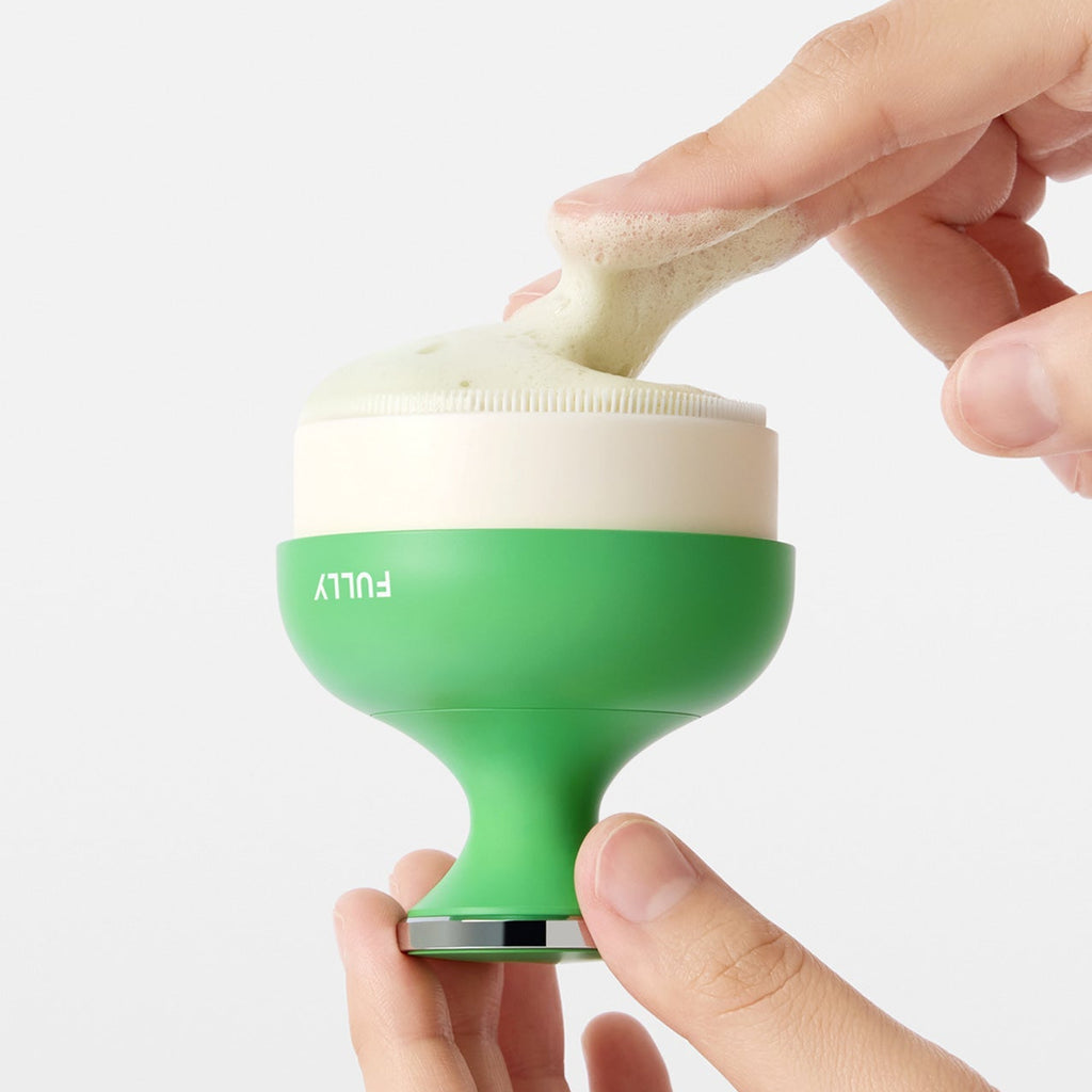 FULLY Pore Cleansing Silicone Brush