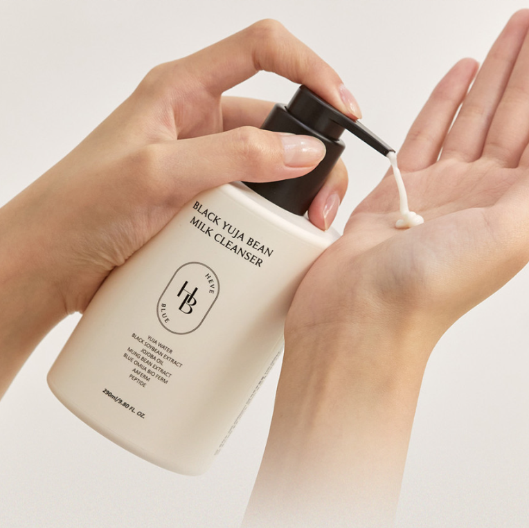HEVEBLUE Black Yuja Bean Milk Cleanser